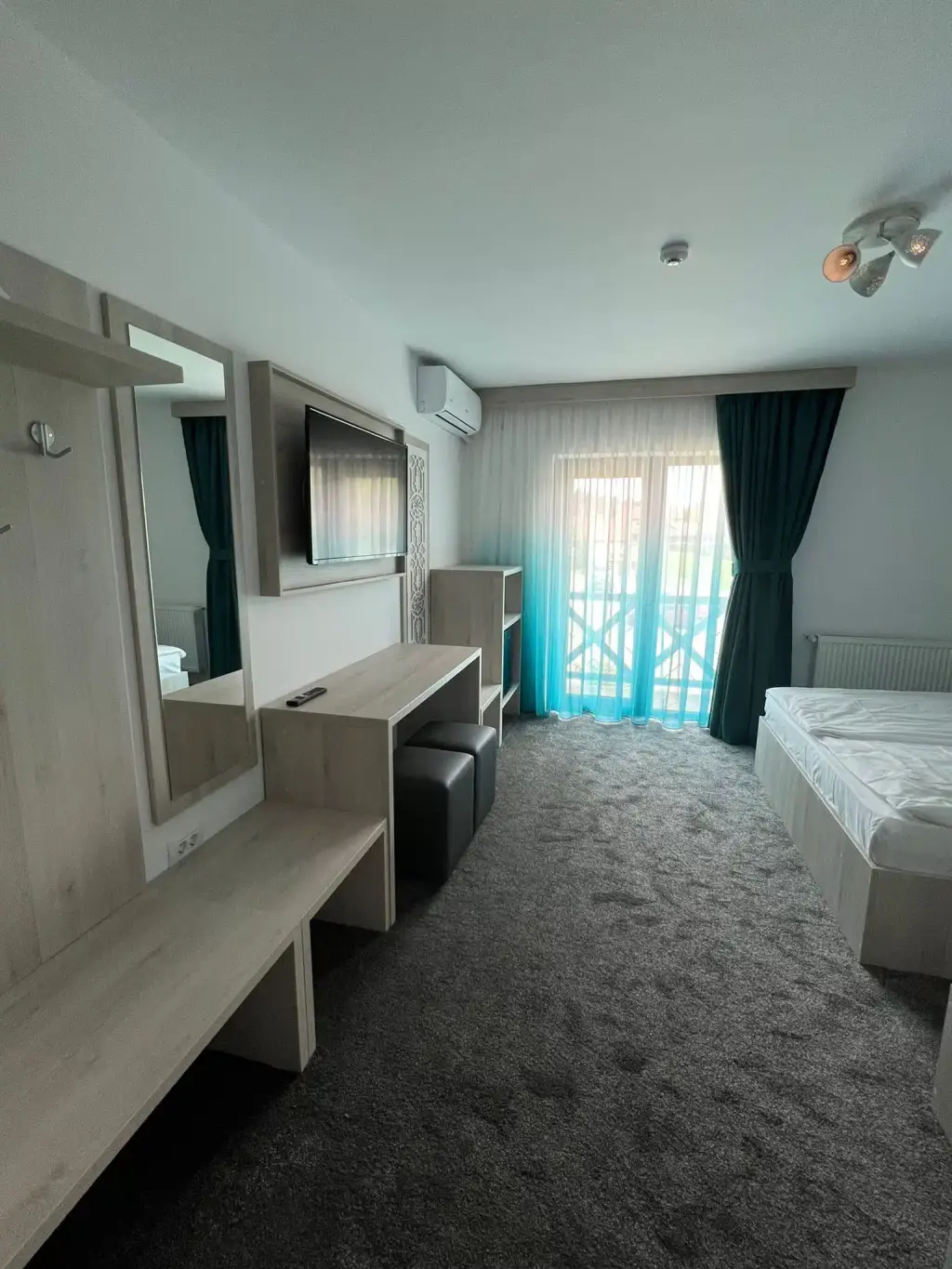 Vila E - Cameră triplă 2+2 2